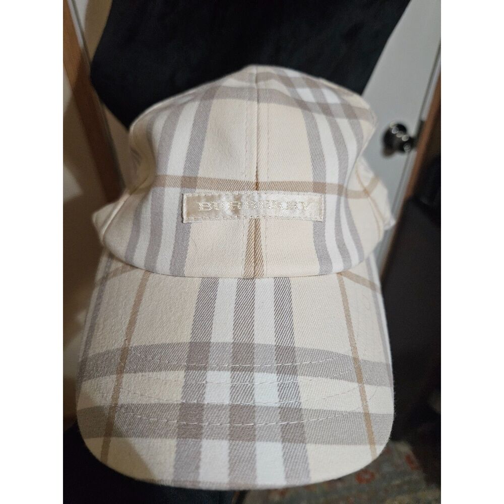 NWT Burberry Nova Check Classic Golf Hat in Light Beige
